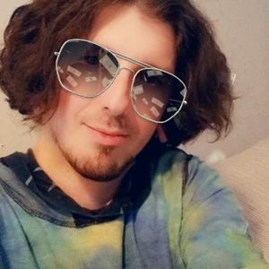 Meet your Posher, Nick